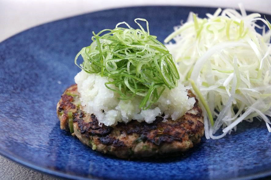九条ねぎと豆腐のさっぱりおろしハンバーグ